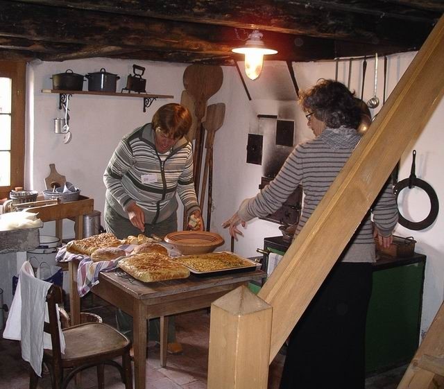 Brot aus dem Holzofen
