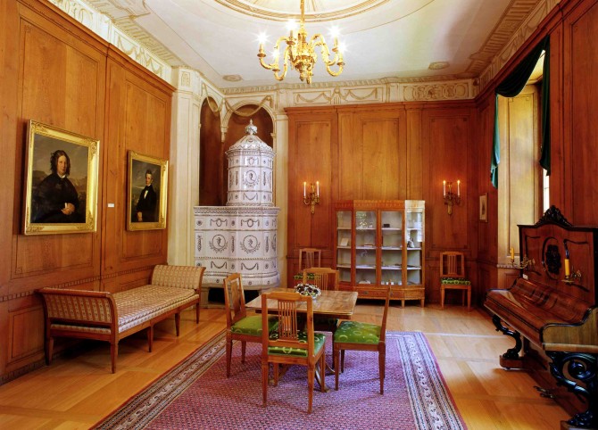 Lindengut, Zimmer in originalem Täfer von 1790