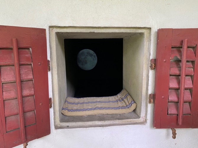 Zilla Leutenegger Mondzimmer Biennale 2021